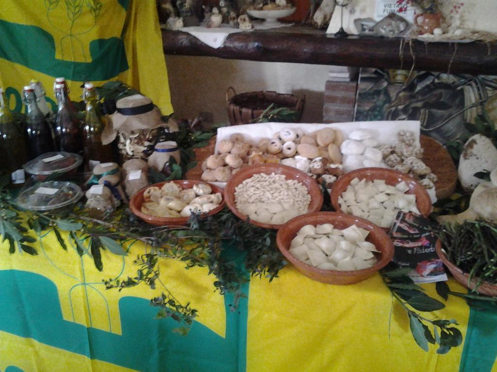 Seùlo Agriturismo Ticci מראה חיצוני תמונה