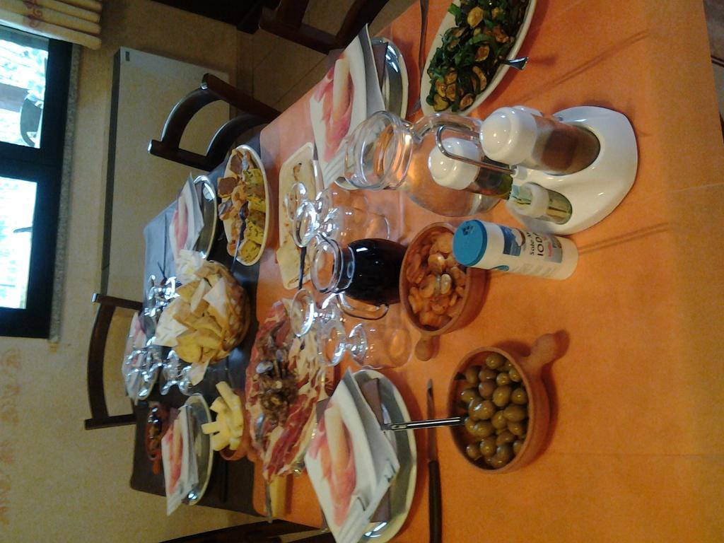 Seùlo Agriturismo Ticci מראה חיצוני תמונה
